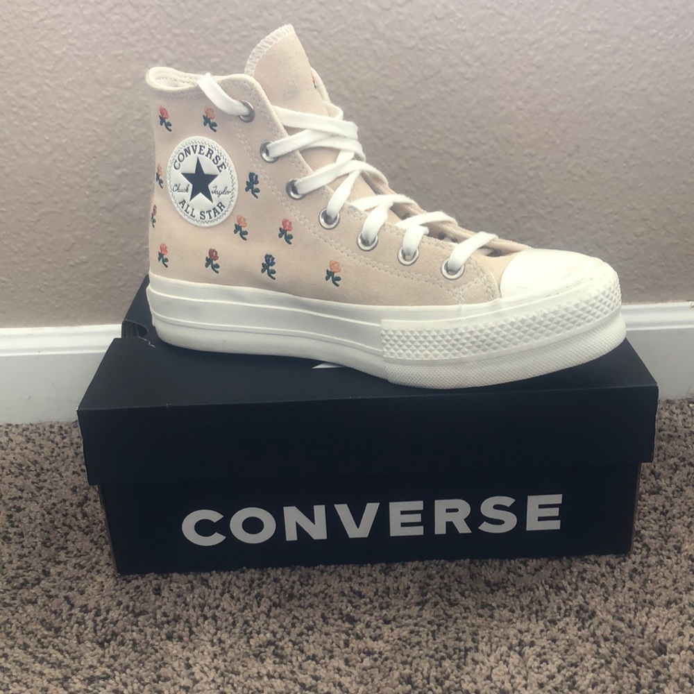 🌺Chuck Taylor All Star Lift Platform🌺